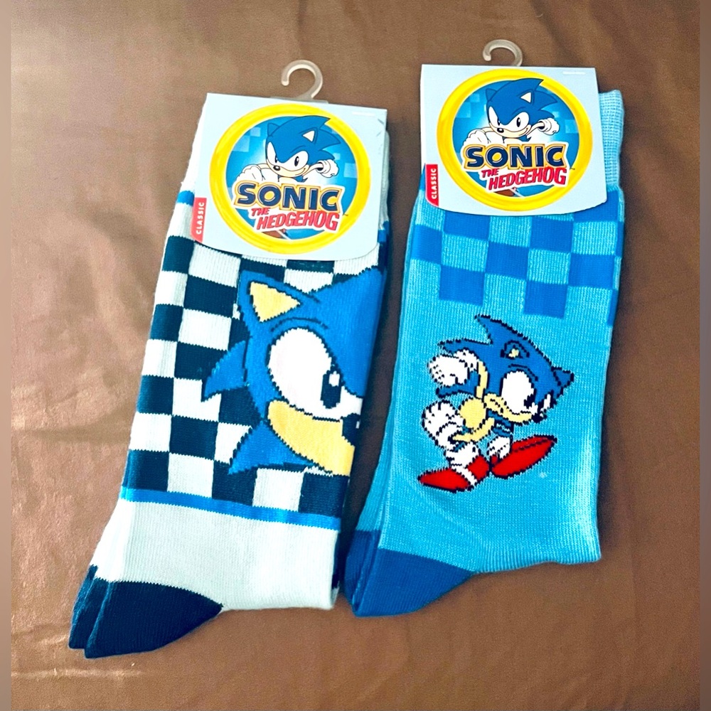 NWT Sonic the Hedgehog Crew Socks X2